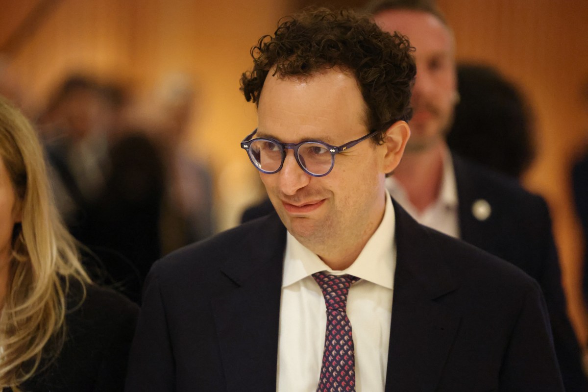 CEO da Anthropic se reúne com Trump para discutir governança de IA