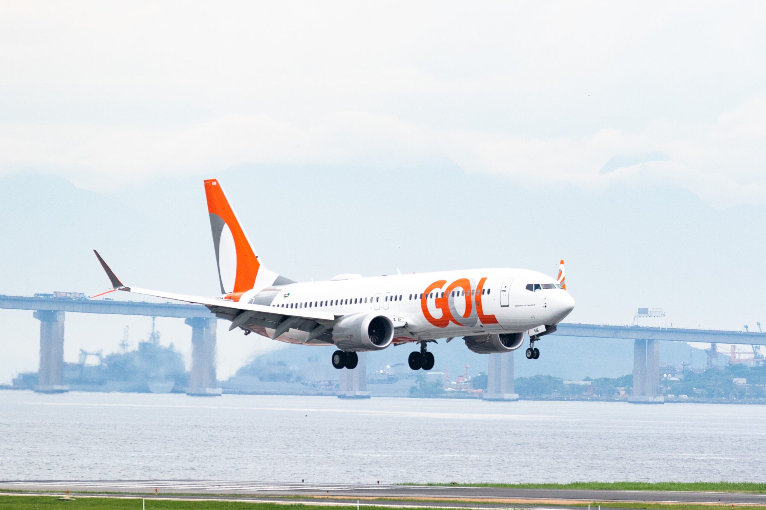 Gol lança check-in e consulta de voos pelo ChatGPT no Brasil
