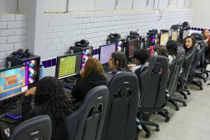 Senado avalia incluir inteligência artificial no currículo da Educação Básica
